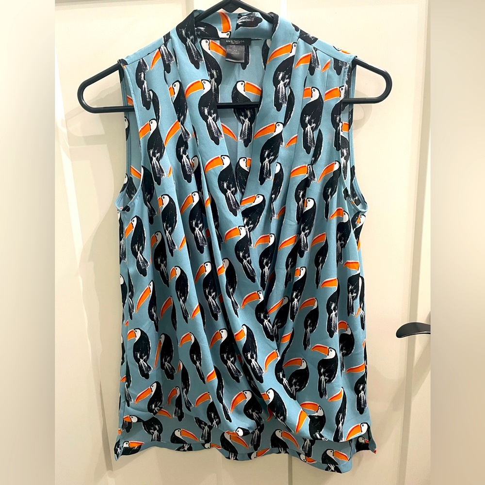 Ann Taylor Factory Drapy Toucan Print Blue Dressy Tank Sz XS